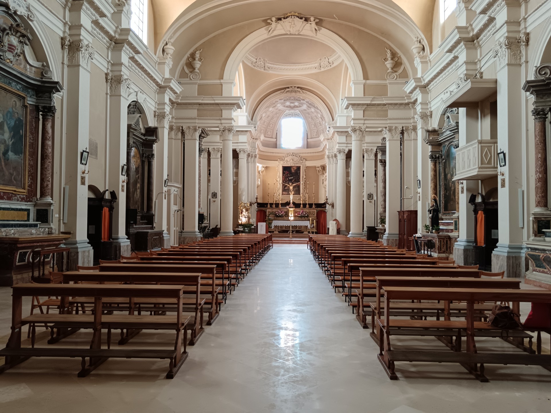 La Chiesa di Sant' Agostino a Recanati e il ciclo di affreschi di Olivuccio di Ciccarello